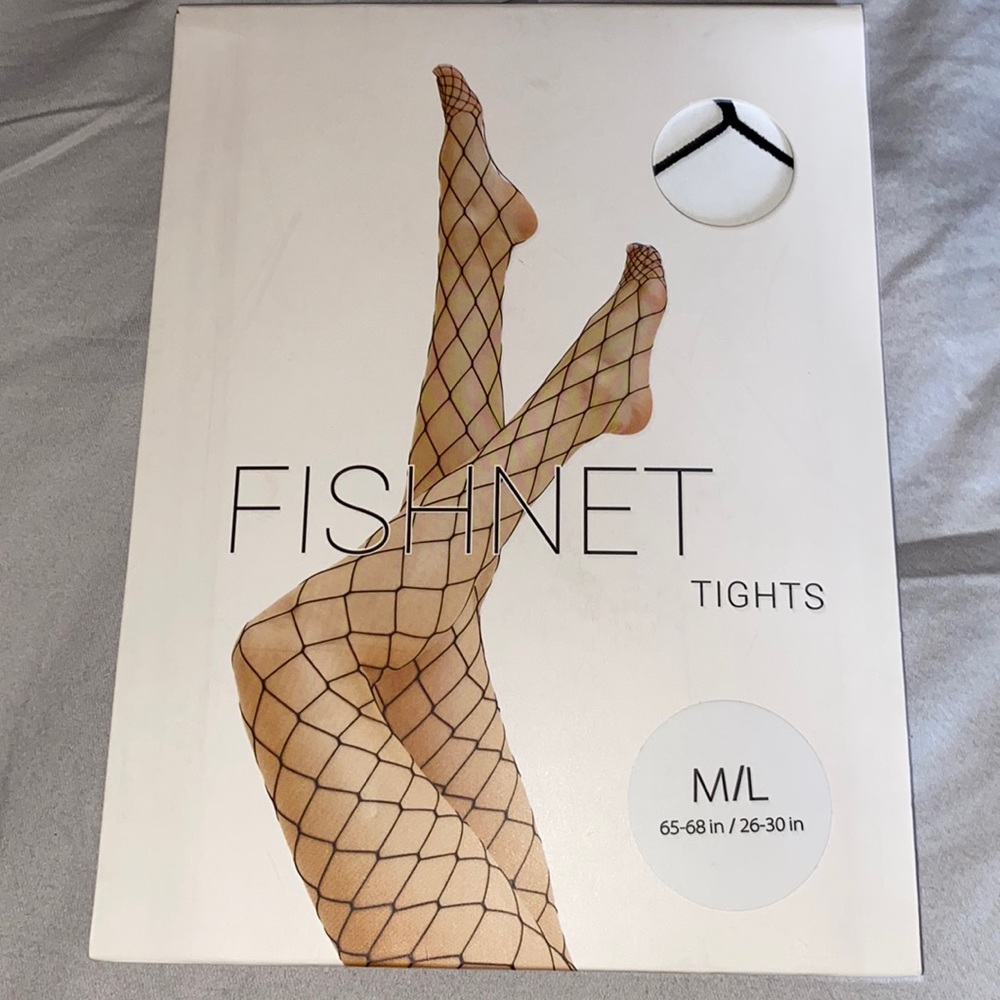 Fishnet leggings